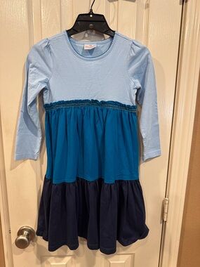 Hanna Andersson Girl’s Blue multi-tone long sleeve dress. Sz 6-7